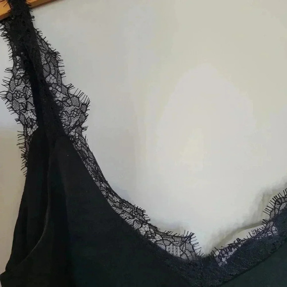 Black Camisole Top lined  Lace Trim XS new - Picture 4 of 5